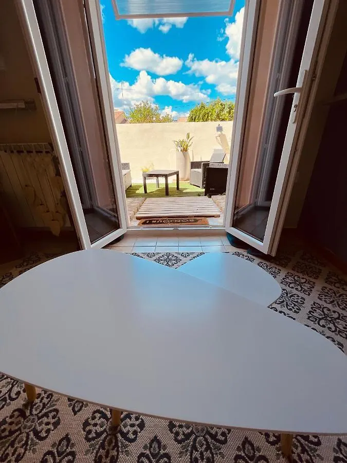 Appartement Chez So' à Martigues Séjour chez l'habitant